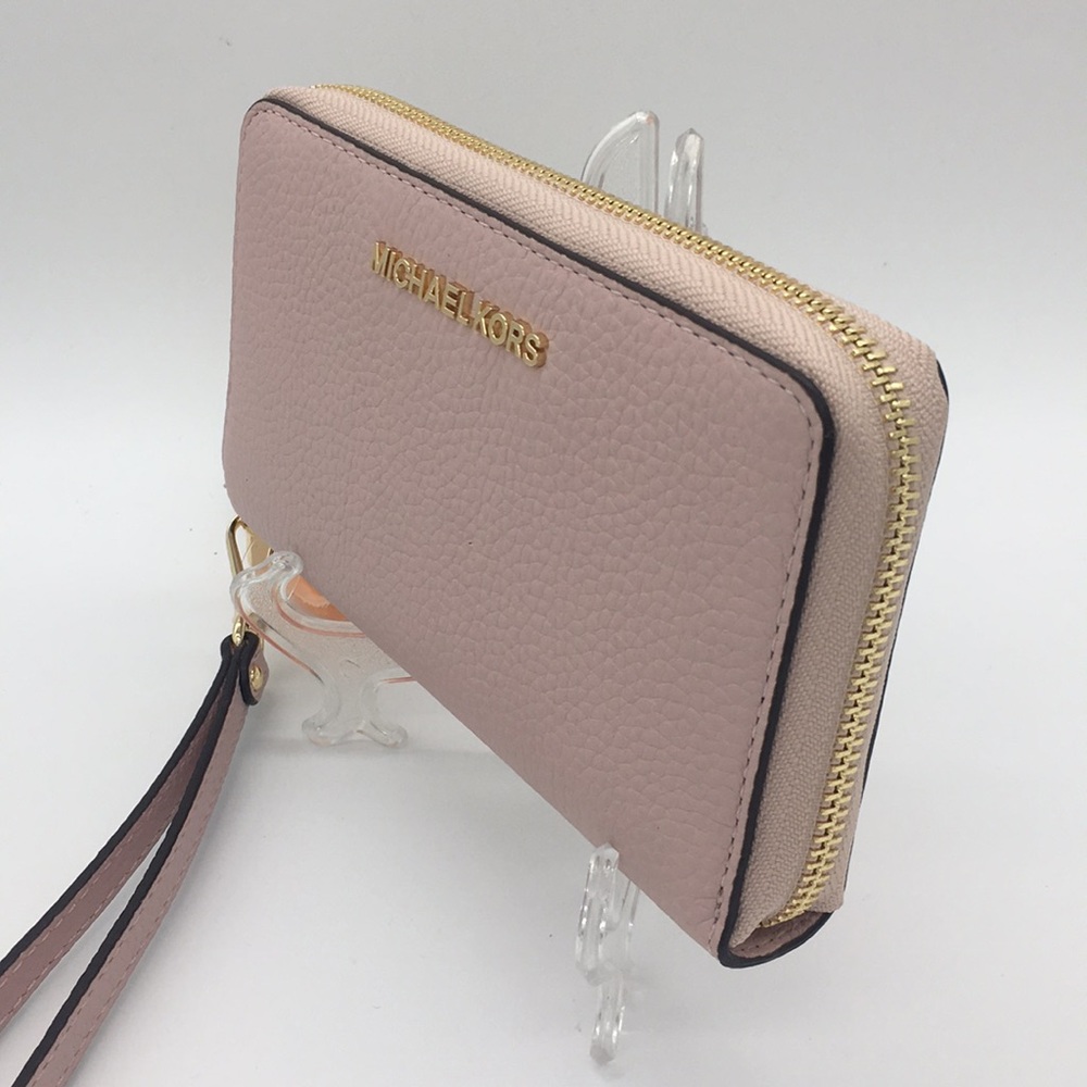 Michael Kors Jet Set Travel Lg Flat MF PHN Case - Picture 3 of 7